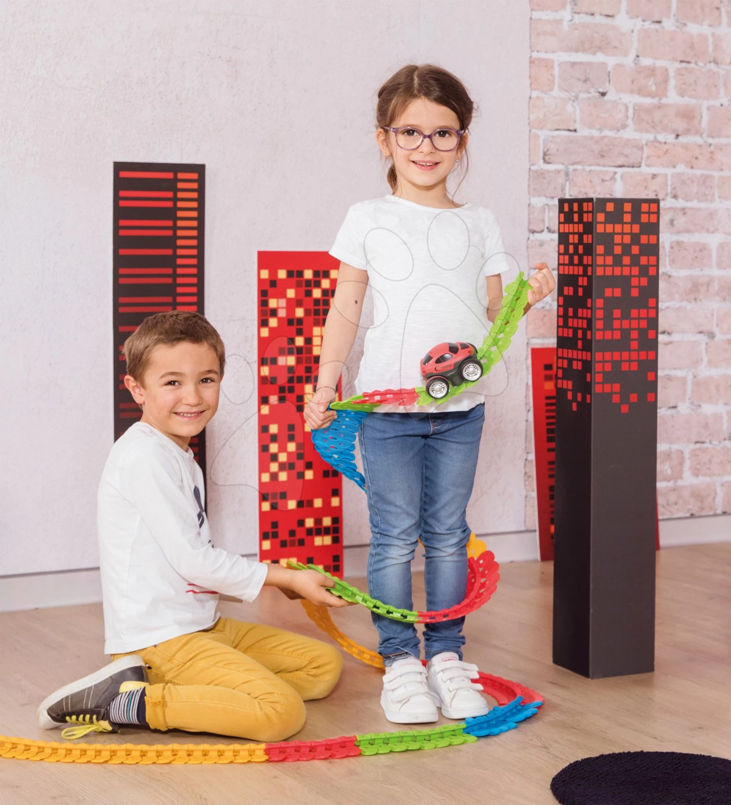 Set Autobahn Flexibel FleXtrem Discovery Set Smoby Mit 612 Cm Verlängerter Autobahn Und 4 Elektronischen Spielzeugautos – Bild 13