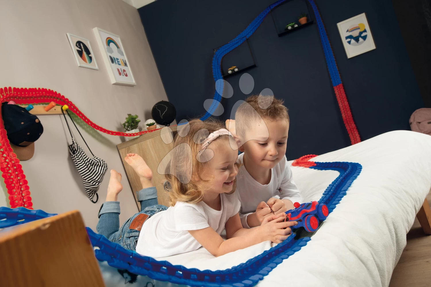 Flexible Autobahn Spidey Marvel Flextrem Set Smoby Mit Elektronischem Spielzeugauto 184 Teile Bahn 4,40 M Lang Mit Spinnennetz Ab 4 Jahren â Bild 5