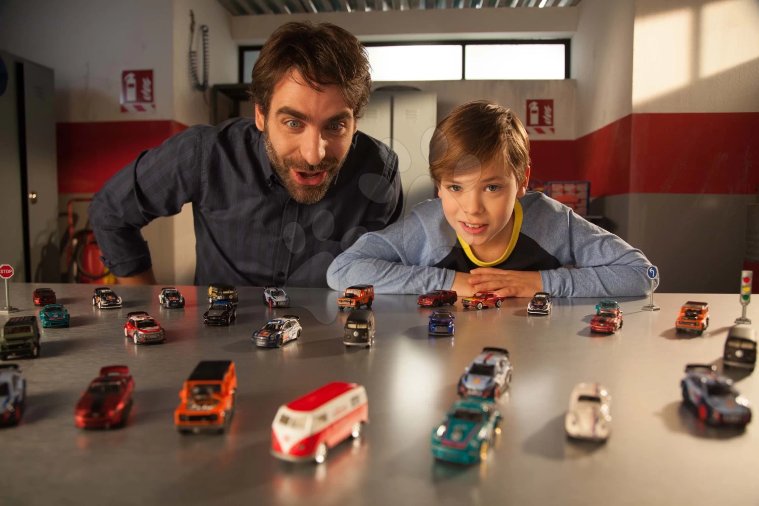 Spielzeugautos Rally WRC Cars Majorette Metall Mit Gummirädern Und Sammlerbox 7,5 Cm Länge 4 Verschiedene Typen – Bild 18