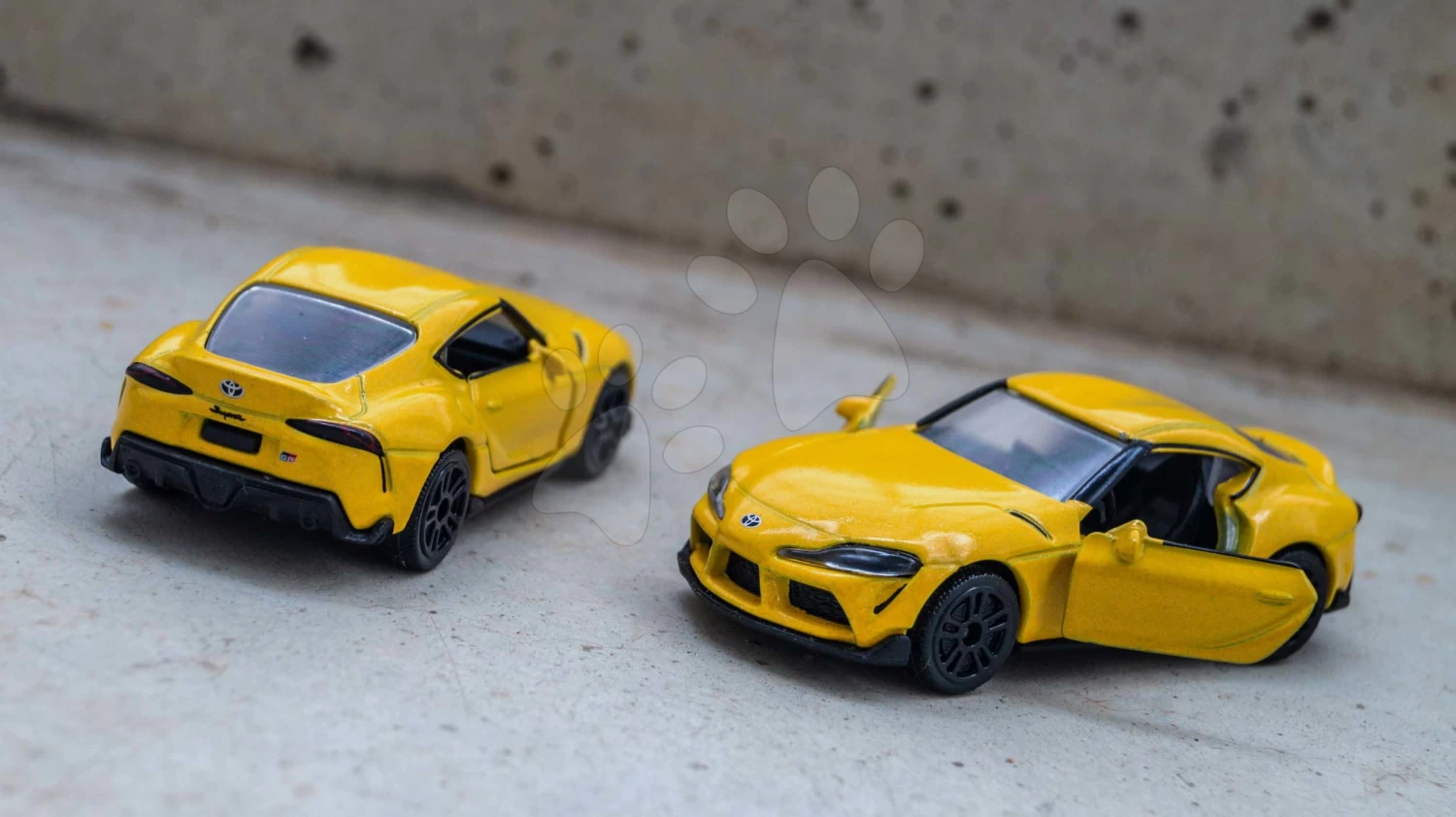 Spielzeugauto Premium Cars Majorette Metall Zu öffnen Mit Aufhängung Und Sammelkarte 18 Verschiedene Typen – Bild 6