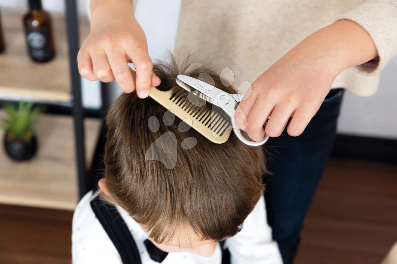 Friseursalon Mit Drei Flügeln Barber Cut&Barber Shop Smoby Haar- Und Bartpflege, Waschraum Mit Shampoo Und Verkaufstheke Mit 19 Zubehör SM320243 – Bild 5