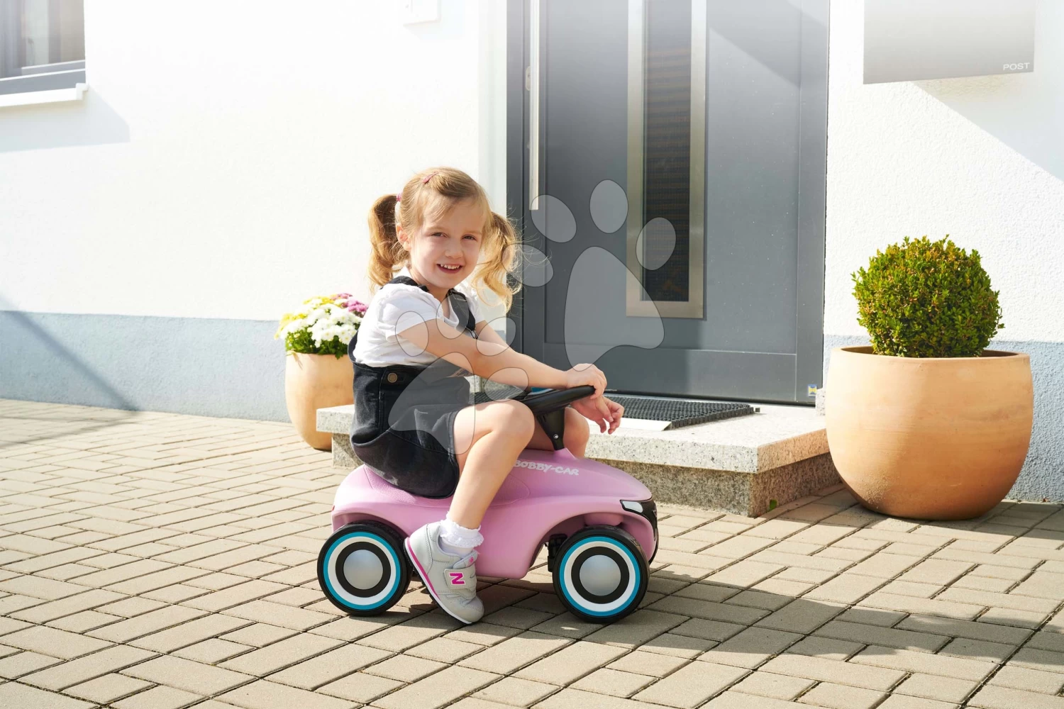 Rutschauto Bobby Car Neo Rosé Big Pink Sound Mit 3-lagigen Gummirädern Und Ergonomischem Sitz Von 1-5 Jahren B56246 – Bild 3