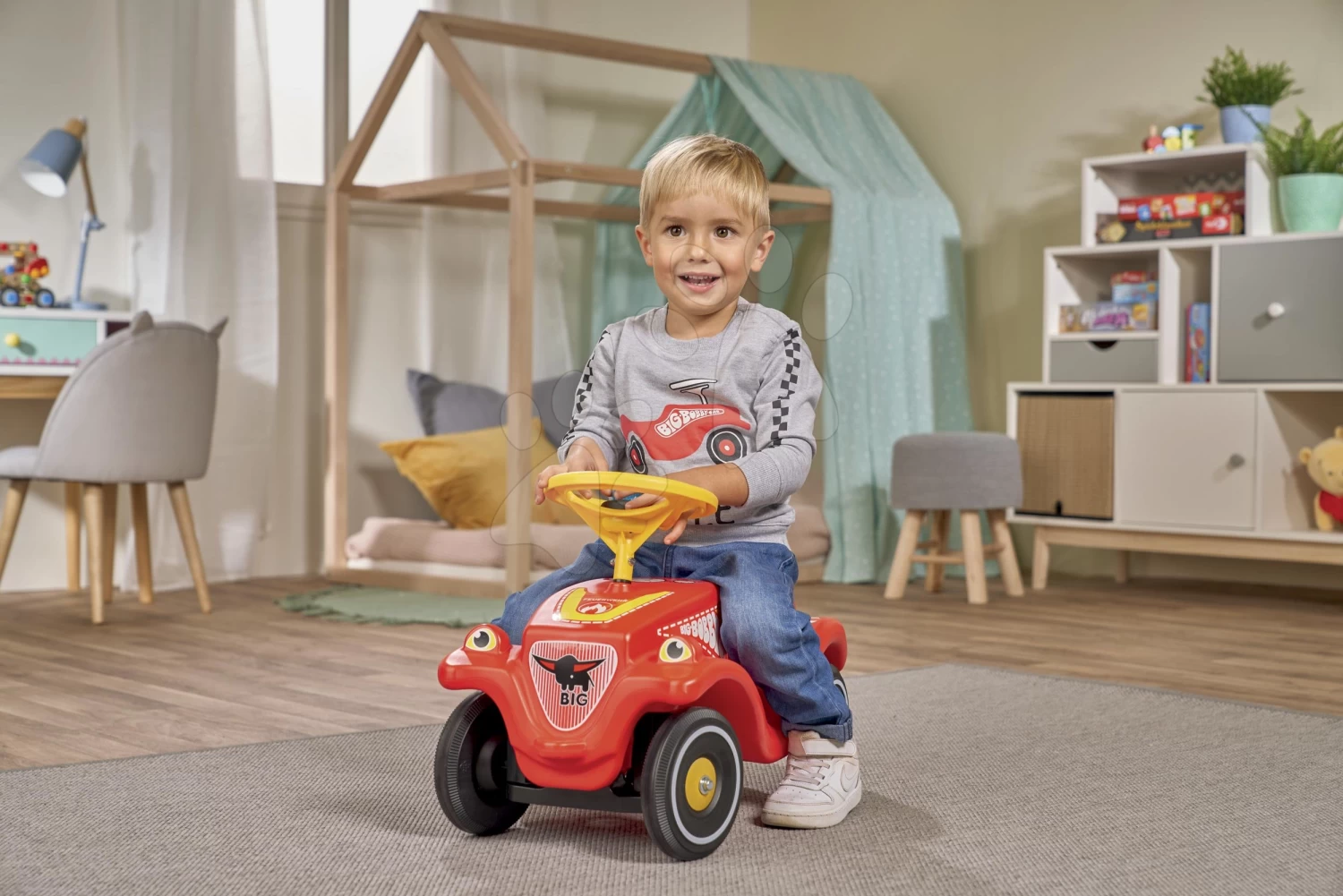 Rutschauto Auto Bobby Car Classic Feuerwehrmann BIG Rot Mit Dem Ton Und Licht Und Aufkleber In Verschiedenen Sprachen Ab 12 Monaten â Bild 2